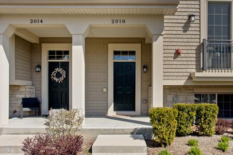 2018 Dauntless Dr, Glenview, IL 60026 photo 2