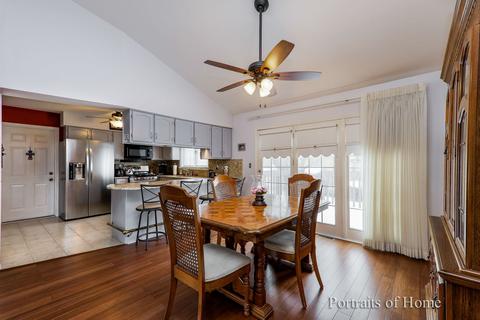 1944 Golfview Dr, Bartlett, IL 60103 photo 3