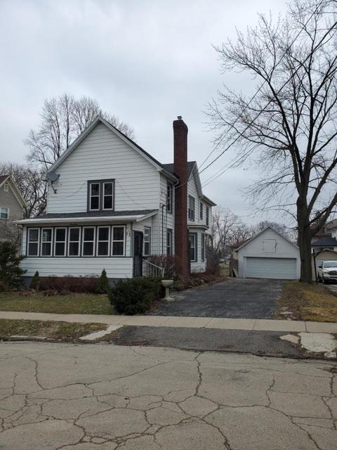 17 N Foley Ave, Freeport, IL 61032 photo 5