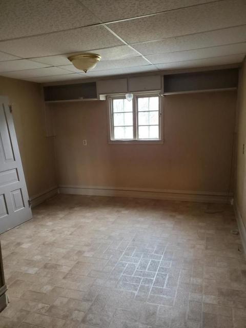 17 N Foley Ave, Freeport, IL 61032 photo 4
