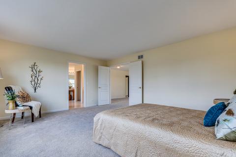7854 Nursery Dr, Gurnee, IL 60031 photo 17