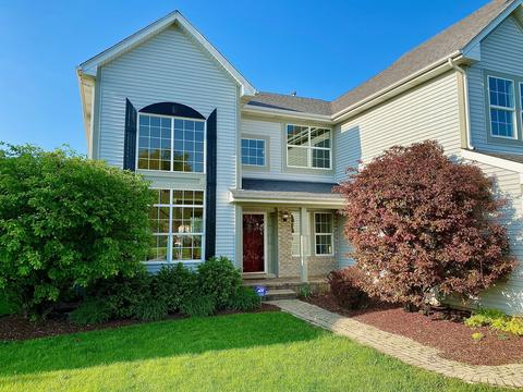 7854 Nursery Dr, Gurnee, IL 60031 photo 2