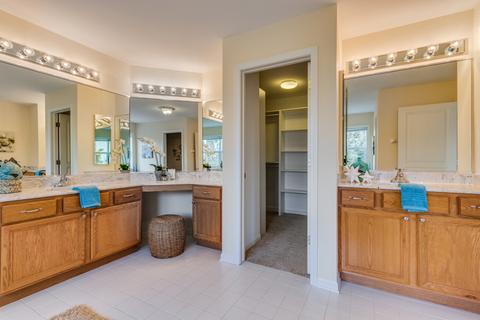 7854 Nursery Dr, Gurnee, IL 60031 photo 18