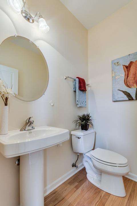 7854 Nursery Dr, Gurnee, IL 60031 photo 20