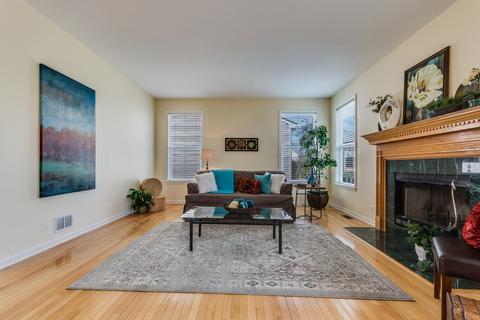 7854 Nursery Dr, Gurnee, IL 60031 photo 12