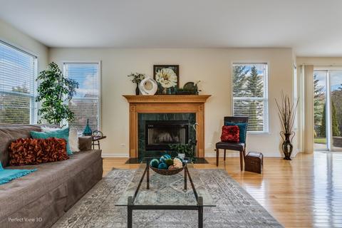 7854 Nursery Dr, Gurnee, IL 60031 photo 10