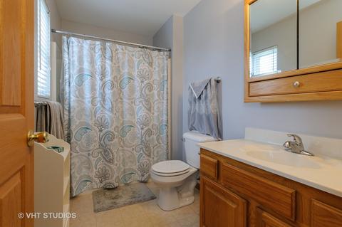 5508 Glenbrook Trl, Mchenry, IL 60050 photo 7