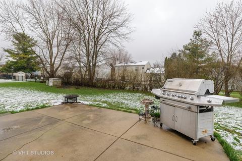5508 Glenbrook Trl, Mchenry, IL 60050 photo 14
