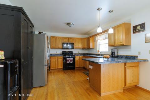 5508 Glenbrook Trl, Mchenry, IL 60050 photo 3