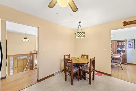 8248 W Lyons St, Niles, IL 60714 photo 8