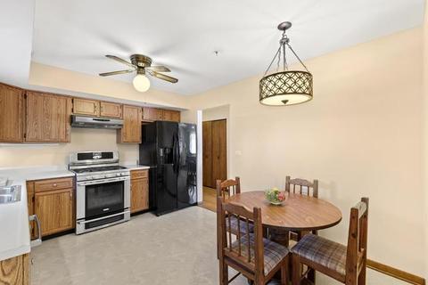 8248 W Lyons St, Niles, IL 60714 photo 6