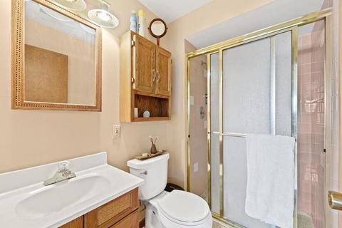 8248 W Lyons St, Niles, IL 60714 photo 15