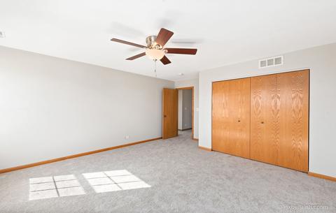 900 Plaintain Dr, Joliet, IL 60431 photo 26