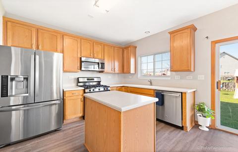 900 Plaintain Dr, Joliet, IL 60431 photo 6