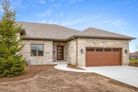 912 Brookside Ct, Marengo, IL 60152 photo 1