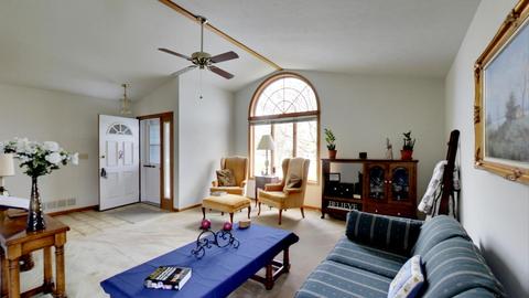 1105 4th St, Harvard, IL 60033 photo 2