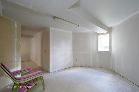 318 Du Page St, Elgin, IL 60120 photo 13