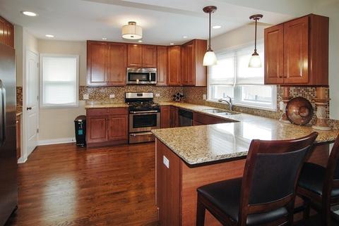 1213 N Irving Ave, Berkeley, IL 60163 photo 2