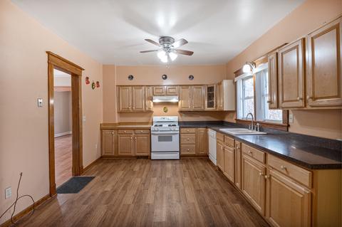 518 Scribner St, Joliet, IL 60432 photo 9