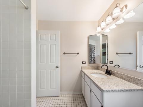 654 David Ln, Carol Stream, IL 60188 photo 12