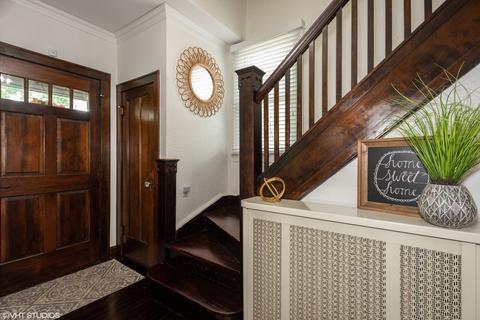 129 S Summit St, Wheaton, IL 60187 photo 2