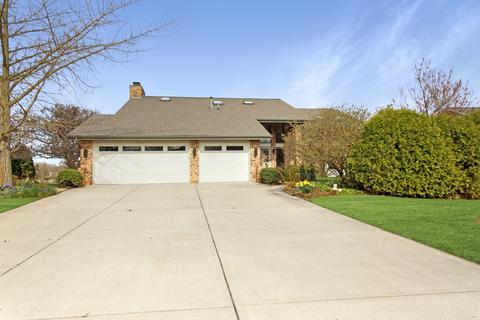 121 Zapata Ln, Minooka, IL 60447 photo 3