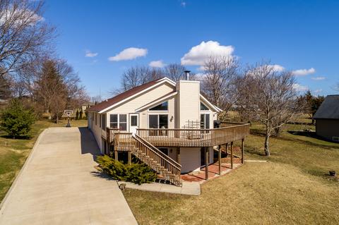 1573 Chadbourne Dr, Davis, IL 61019 photo 1