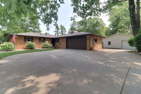 908 5 S Adelaide St, Normal, IL 61761 photo 2