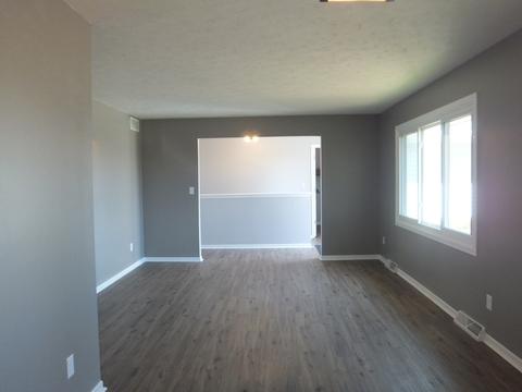 9370 Old Towne Ct, Roscoe, IL 61073 photo 12