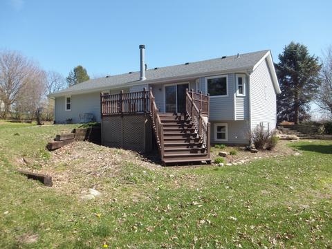 9370 Old Towne Ct, Roscoe, IL 61073 photo 5