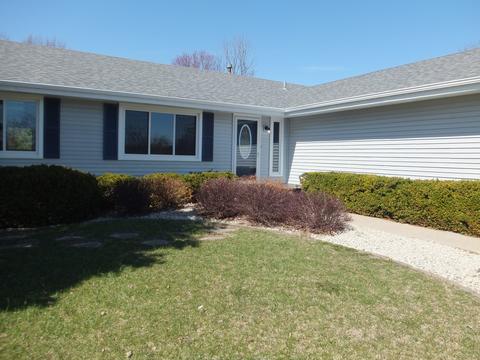 9370 Old Towne Ct, Roscoe, IL 61073 photo 2