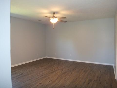 9370 Old Towne Ct, Roscoe, IL 61073 photo 21