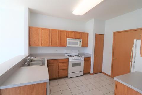 20820 W Honeysuckle Ct, Plainfield, IL 60544 photo 4