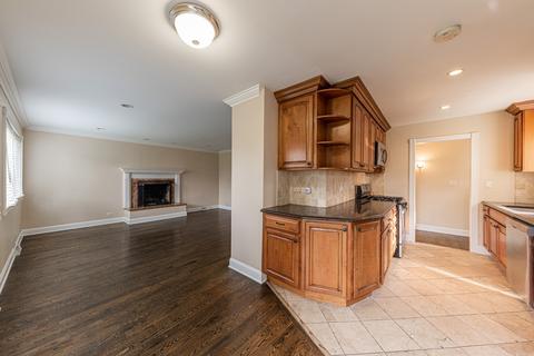 470 Farthing Ln, Des Plaines, IL 60016 photo 3