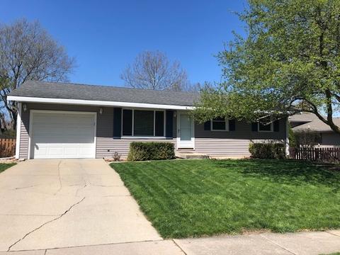 113 Ginger Creek Ct, Bloomington, IL 61704 photo 1