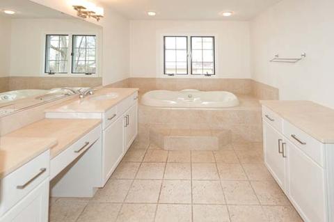 1211 Wincanton Dr, Deerfield, IL 60015 photo 17