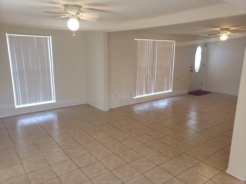 720 S Loucks St, Aurora, IL 60505 photo 3