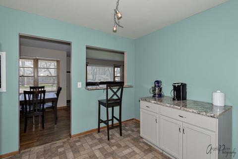 4312 Crestwood St, Mchenry, IL 60050 photo 11