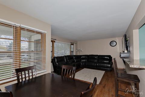4312 Crestwood St, Mchenry, IL 60050 photo 4