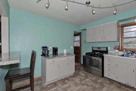 4312 Crestwood St, Mchenry, IL 60050 photo 10