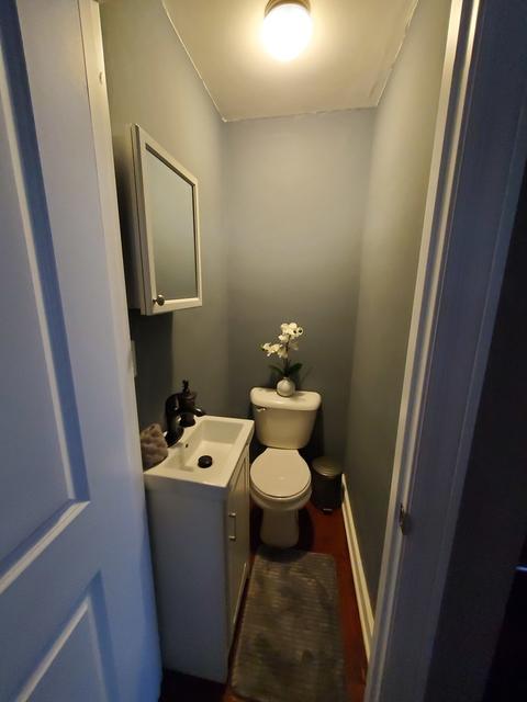 335 Manor Pl, Aurora, IL 60506 photo 4
