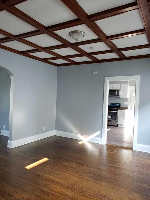 418 Center Ave, Aurora, IL 60505 photo 6