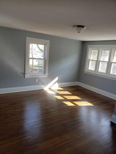 418 Center Ave, Aurora, IL 60505 photo 3