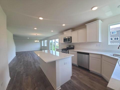 169 Winding Hill Dr, Elgin, IL 60124 photo 9