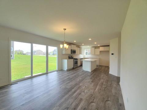 169 Winding Hill Dr, Elgin, IL 60124 photo 7