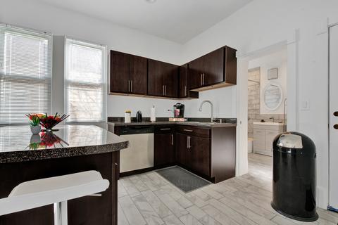 2821 E 93rd St, Chicago, IL 60617 photo 15