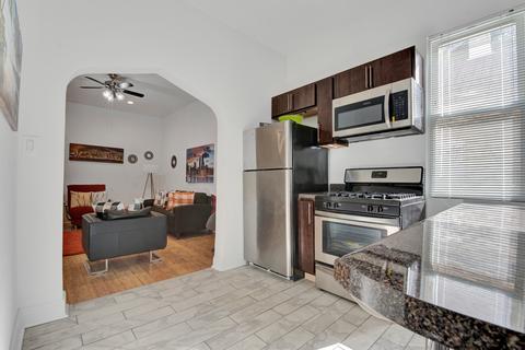 2821 E 93rd St, Chicago, IL 60617 photo 14