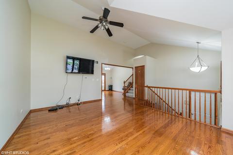 1020 175th St, Hazel Crest, IL 60429 photo 4