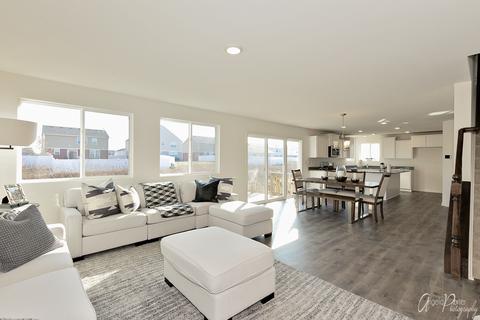 155 Hedgerow Dr, Elgin, IL 60124 photo 7