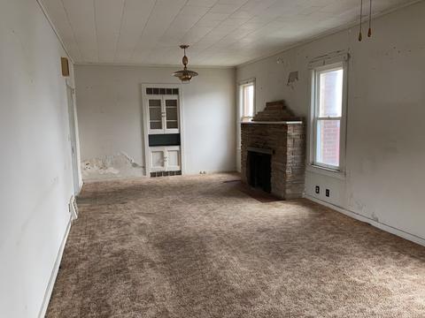 110 E 8th St, Kewanee, IL 61443 photo 6
